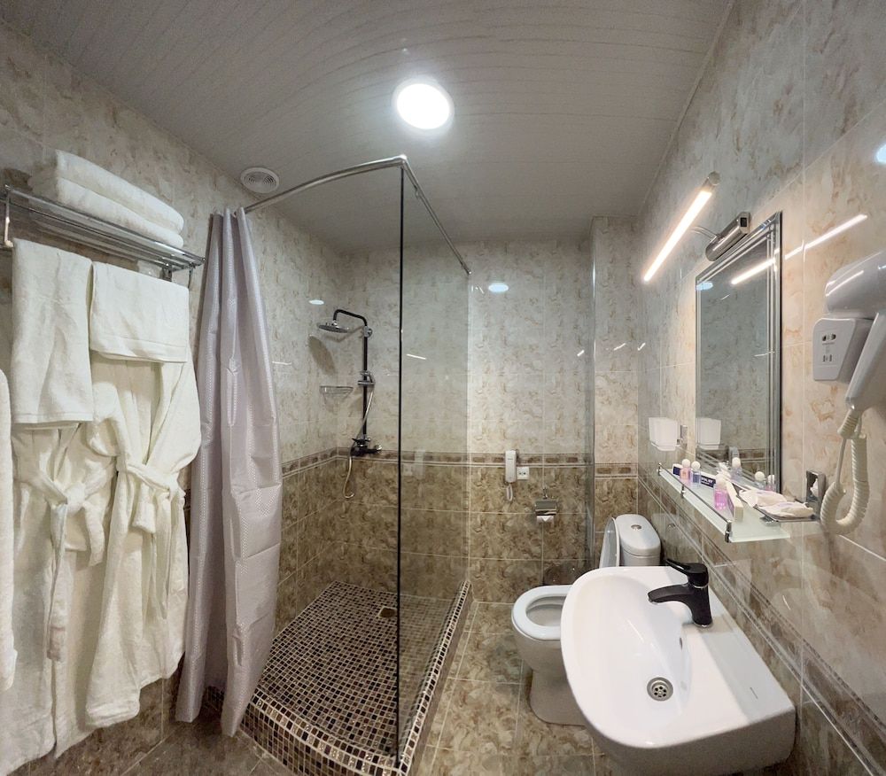 undefined Khan Palace Hotel 10