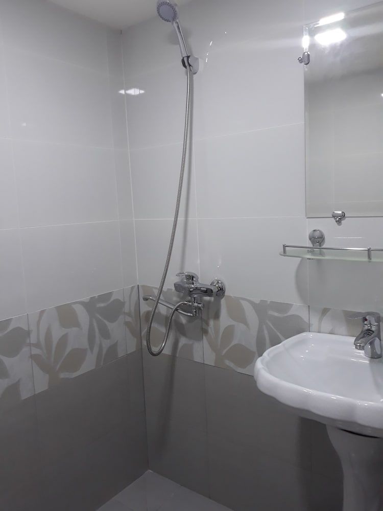 Hotel Suzani Samarkand Triple Room 14