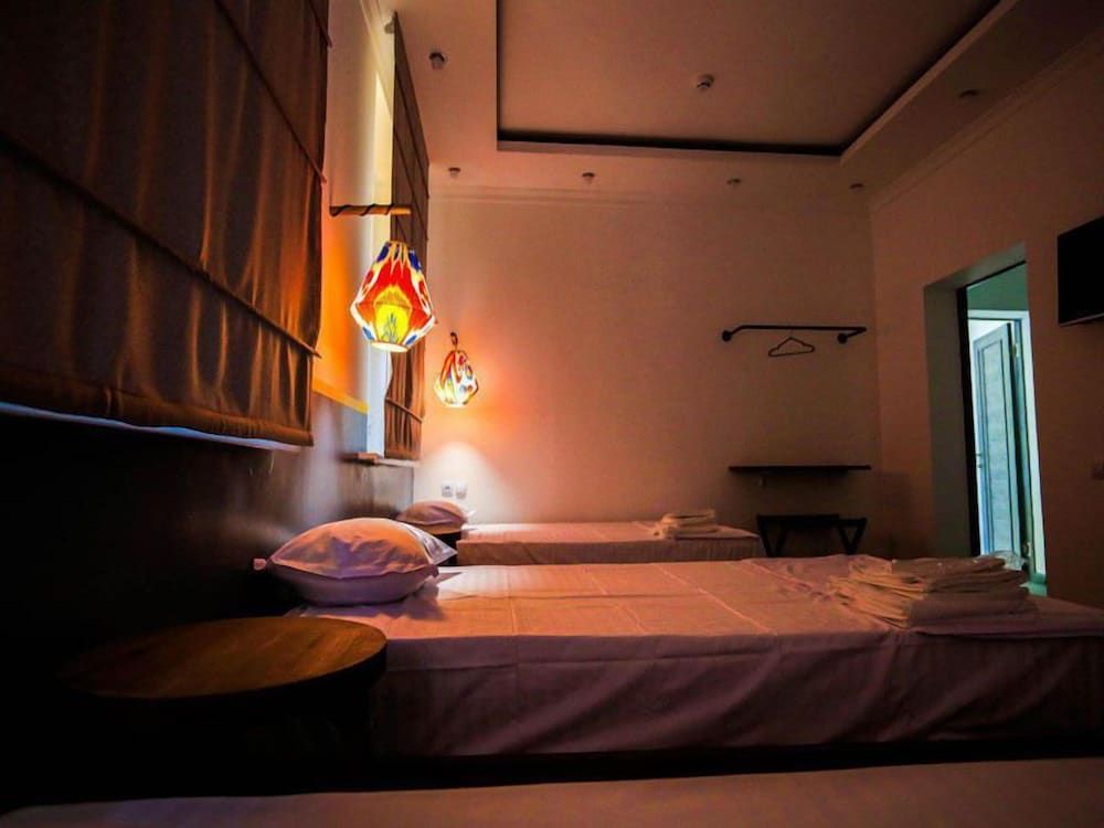 Art Samarqand Standard Triple Room 11
