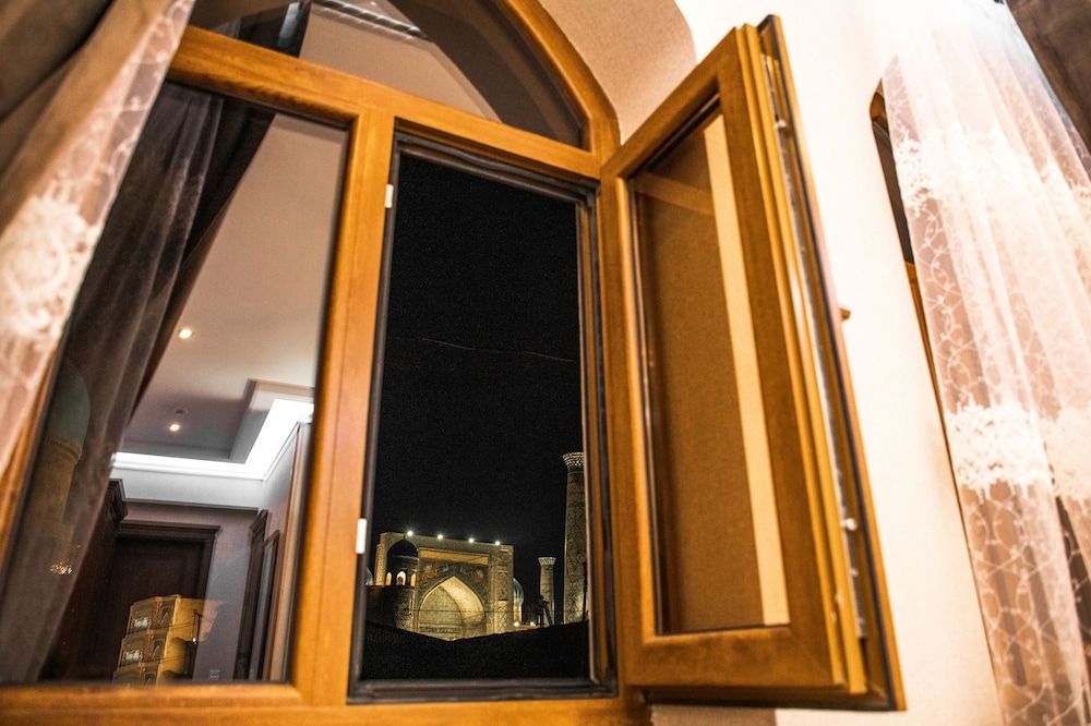 Hotel Minor Superior Double or Twin Room (Registan View) 5