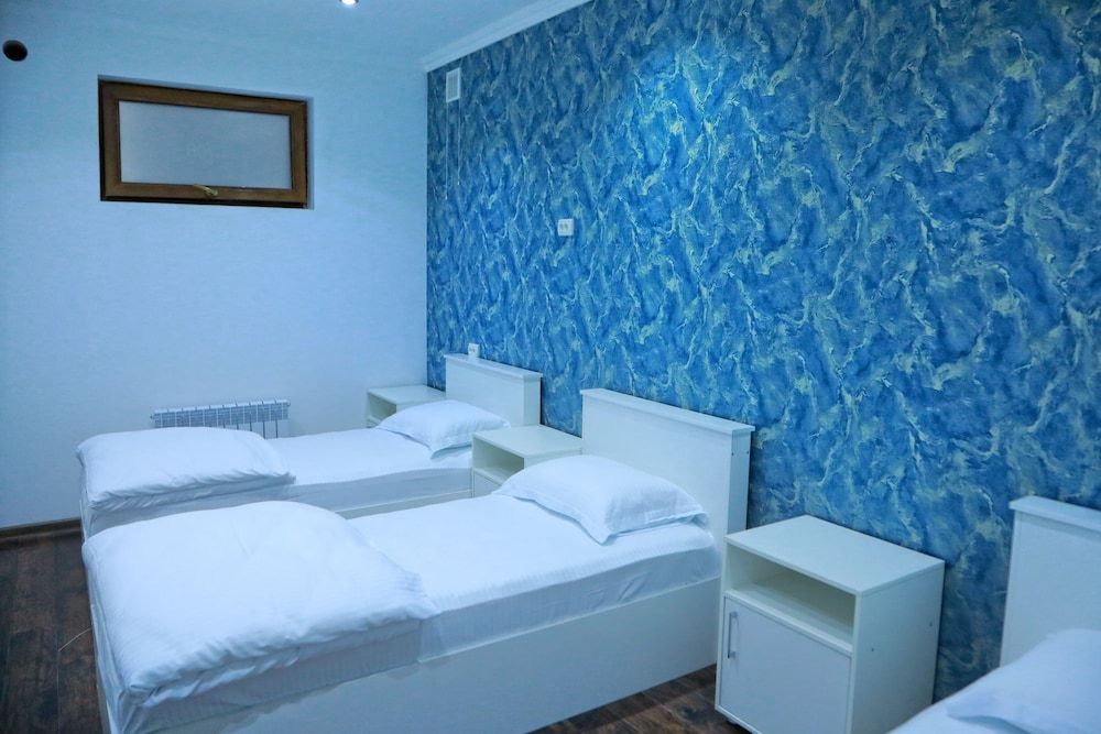 MANIJA Hostel Bed in 3-Bed Mixed Dormitory Room 2