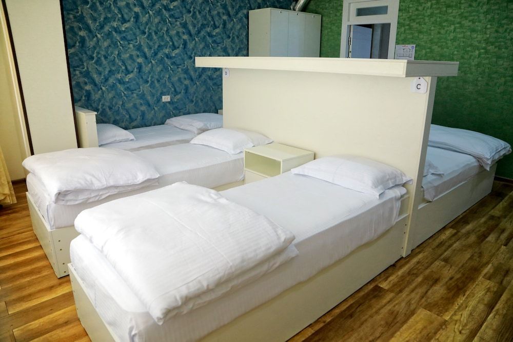 MANIJA Hostel Bed in 6-Bed Mixed Shared Dormitory 5