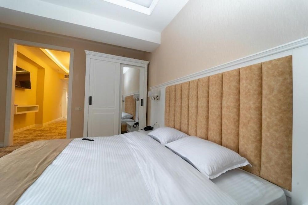 undefined Shohjahon Palace 2