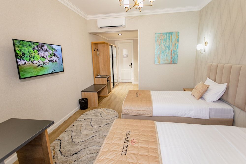 WELLFORT HOTEL Standard Twin Room 3