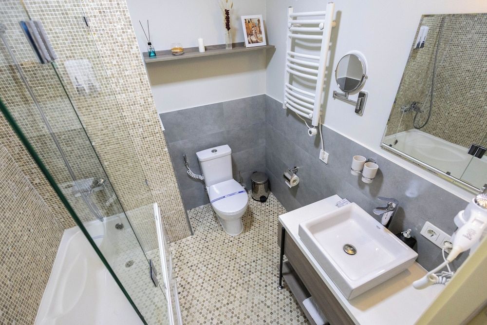 Khan Hotel Samarkand Standard Double Room 4