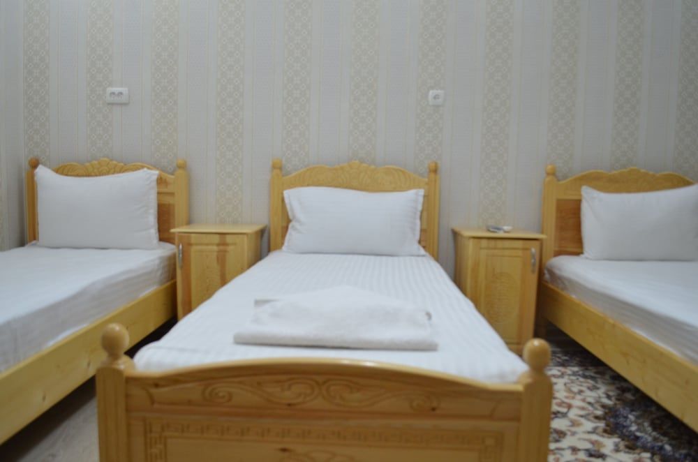 El Emir Samarkand Room