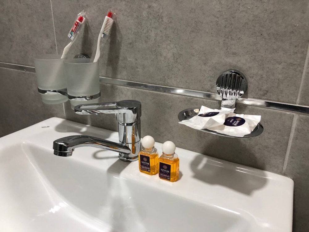 Old Station Hotel Basic Double or Twin Room 10