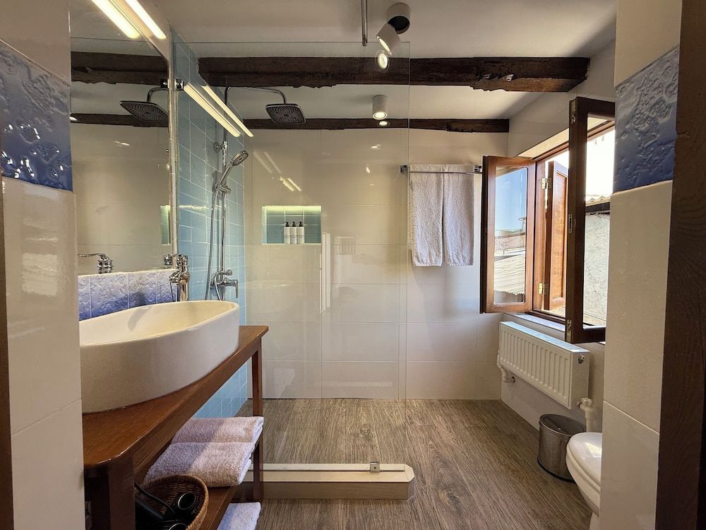 Usman Heritage Hotel Design Double or Twin Room 7