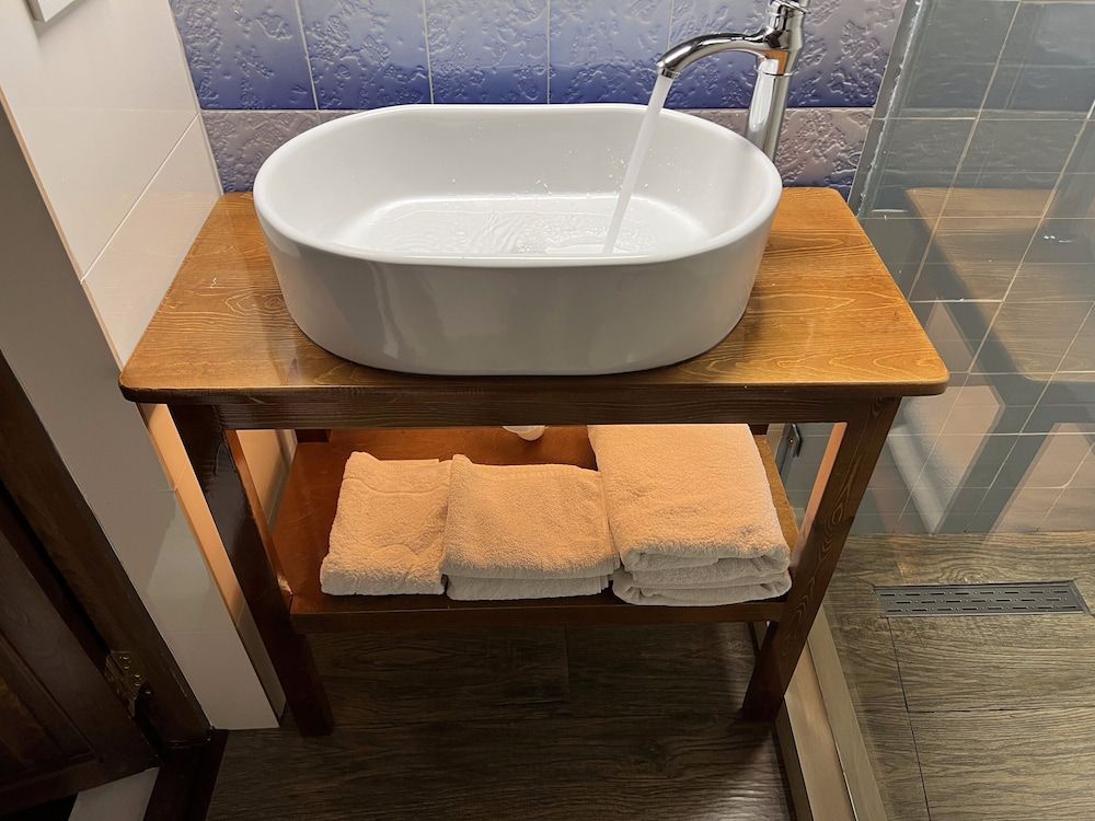 Usman Heritage Hotel Design Double or Twin Room 5