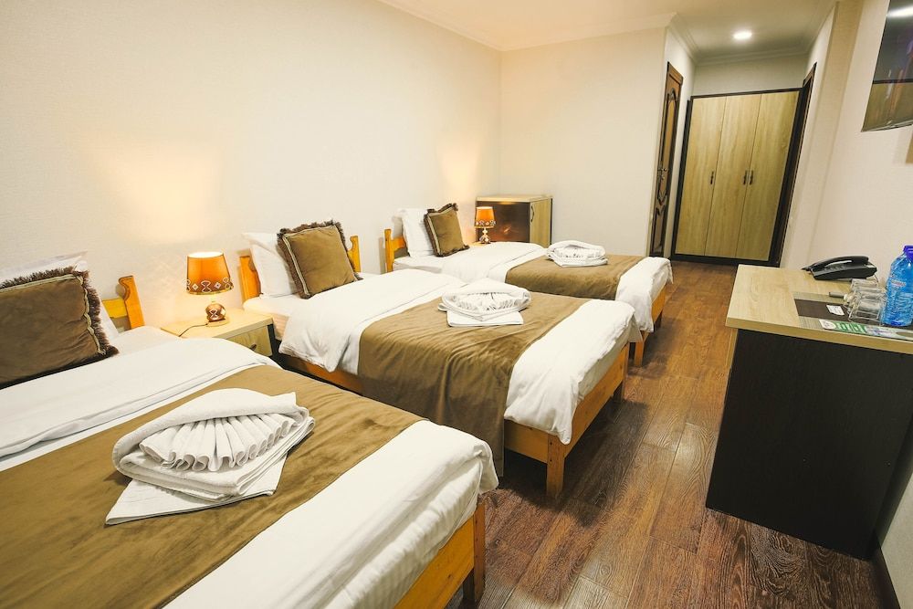 Rayyan Hotel Bukhara Triple Room 3