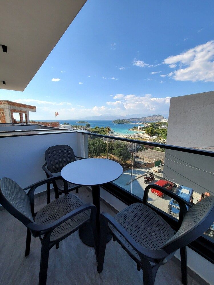 Siars Hotel Deluxe Triple Room, Sea View 15