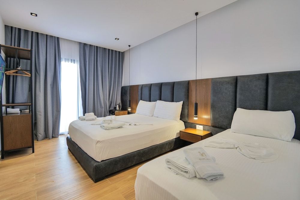 Siars Hotel Superior Triple Room, Sea View 9