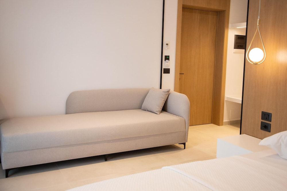 Hotel Colosseum Deluxe Double Room, Balcony 12