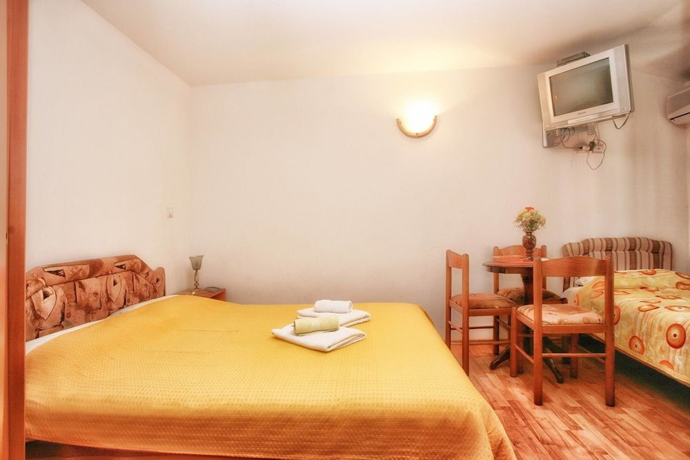 Simun Apartments