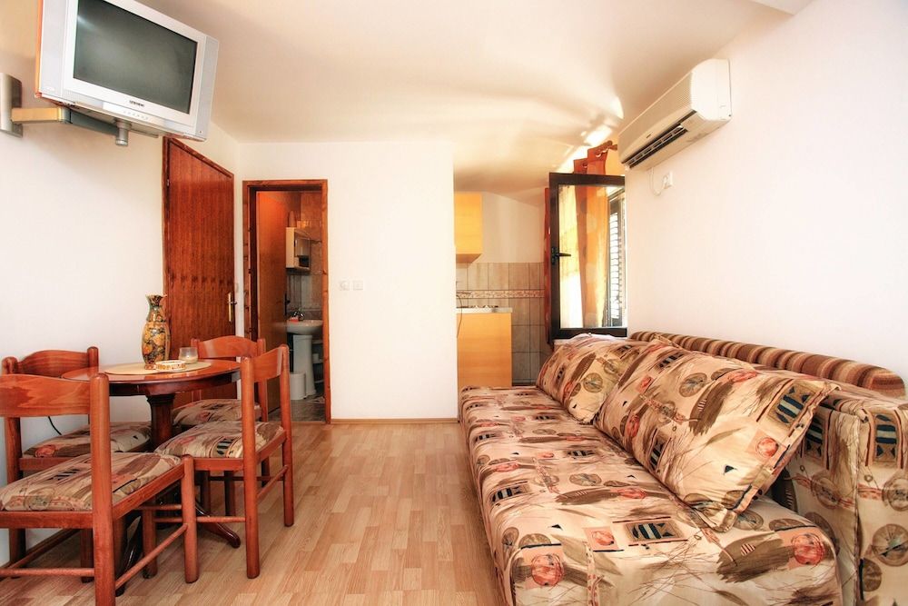 Simun Apartments