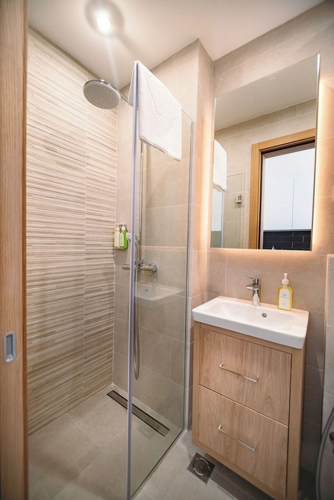 Royal Blue Resort & Residence Deluxe Studio, 1 Queen Bed, Balcony 3