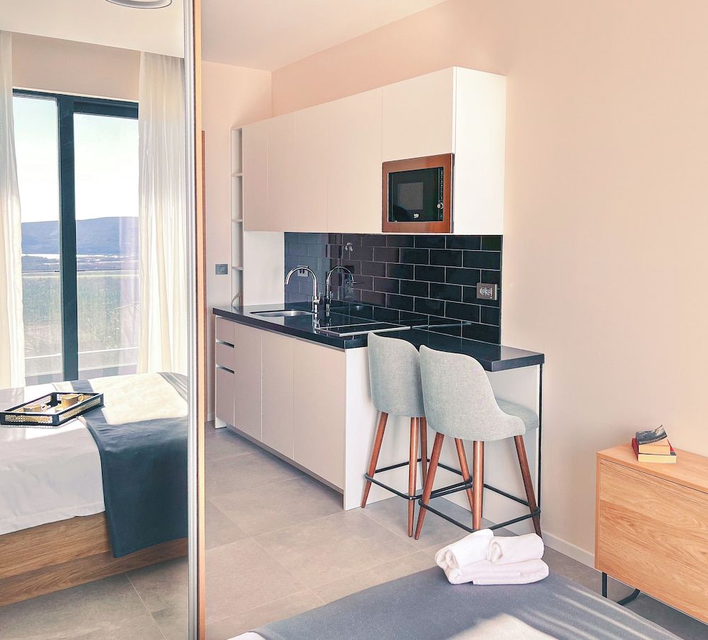 Royal Blue Resort & Residence Deluxe Studio, 1 Queen Bed, Balcony 7