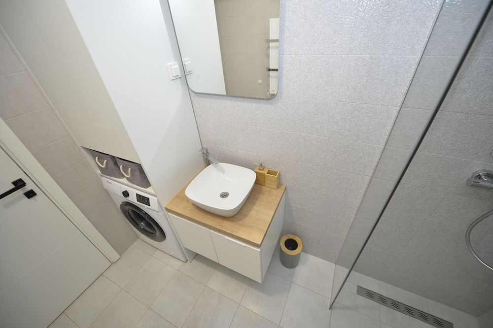 Solaris Lux Apartments Deluxe Apartment, 1 Queen Bed with Sofa bed, Balcony, Bay View 13