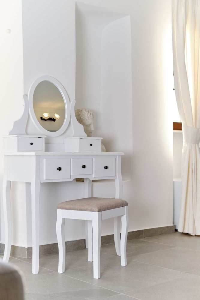 Zebra Deluxe Double or Twin Room 19