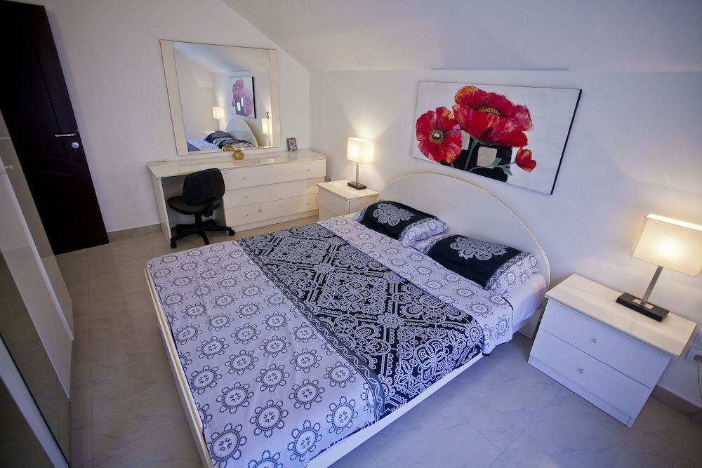 Apartment, 2 Bedrooms, Sea View