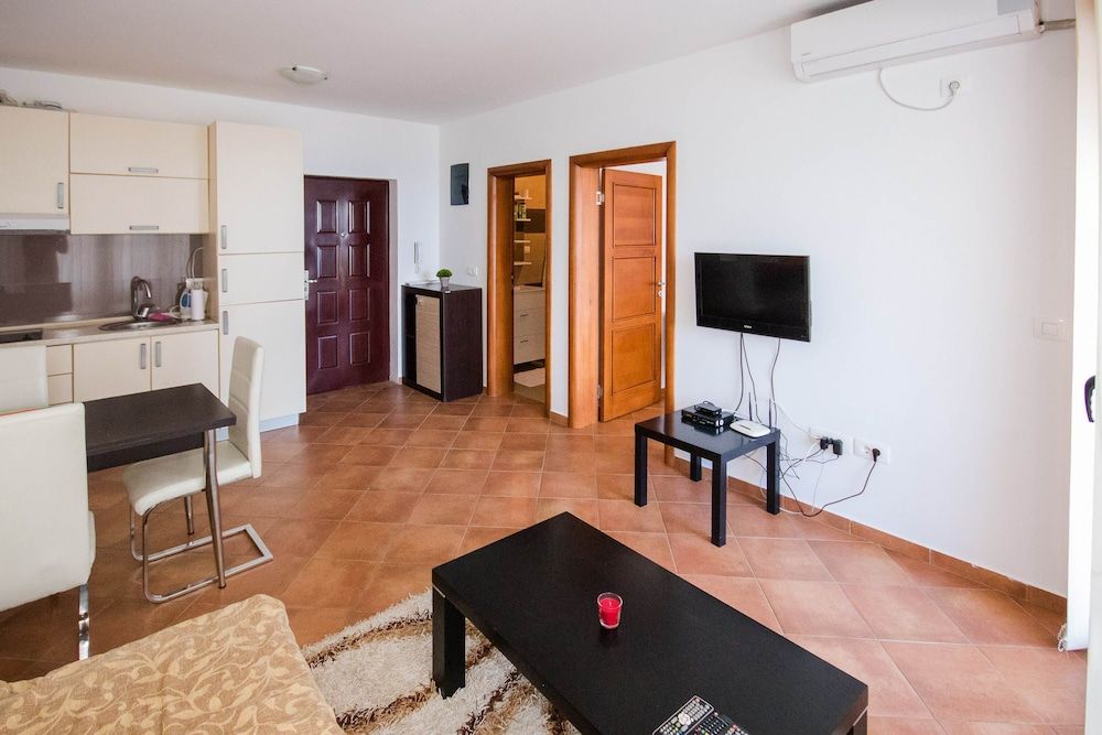 Basic Apartment