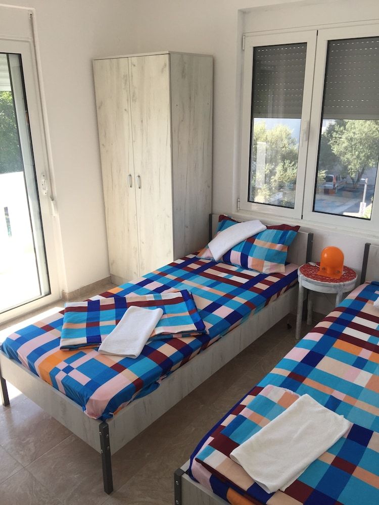 Family Apartment, Lake View