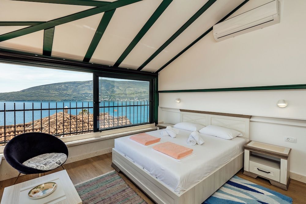 Villa Stari Grad Deluxe Double Room, Bay View 3