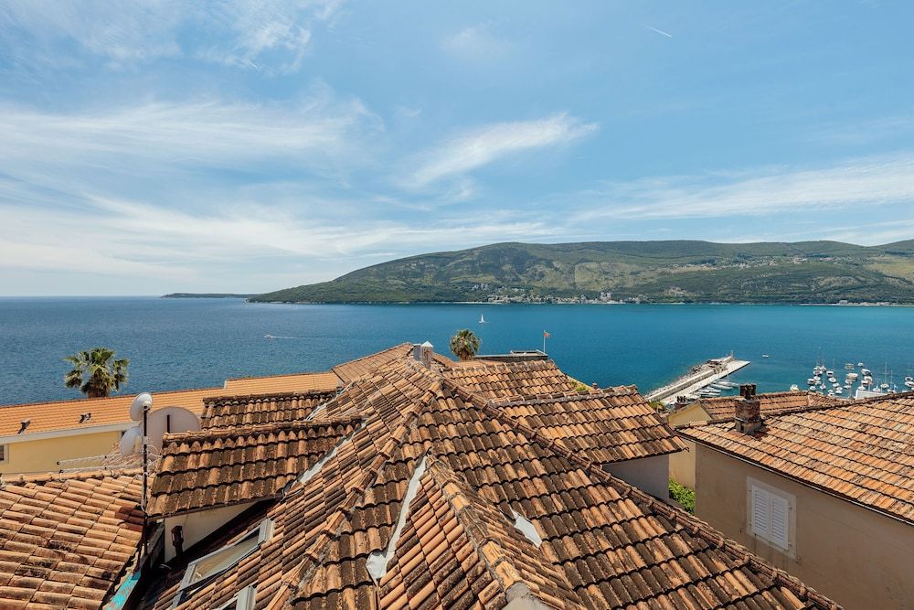 Villa Stari Grad Deluxe Double Room, Bay View 9