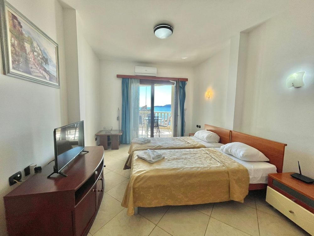Family Room, Sea Facing