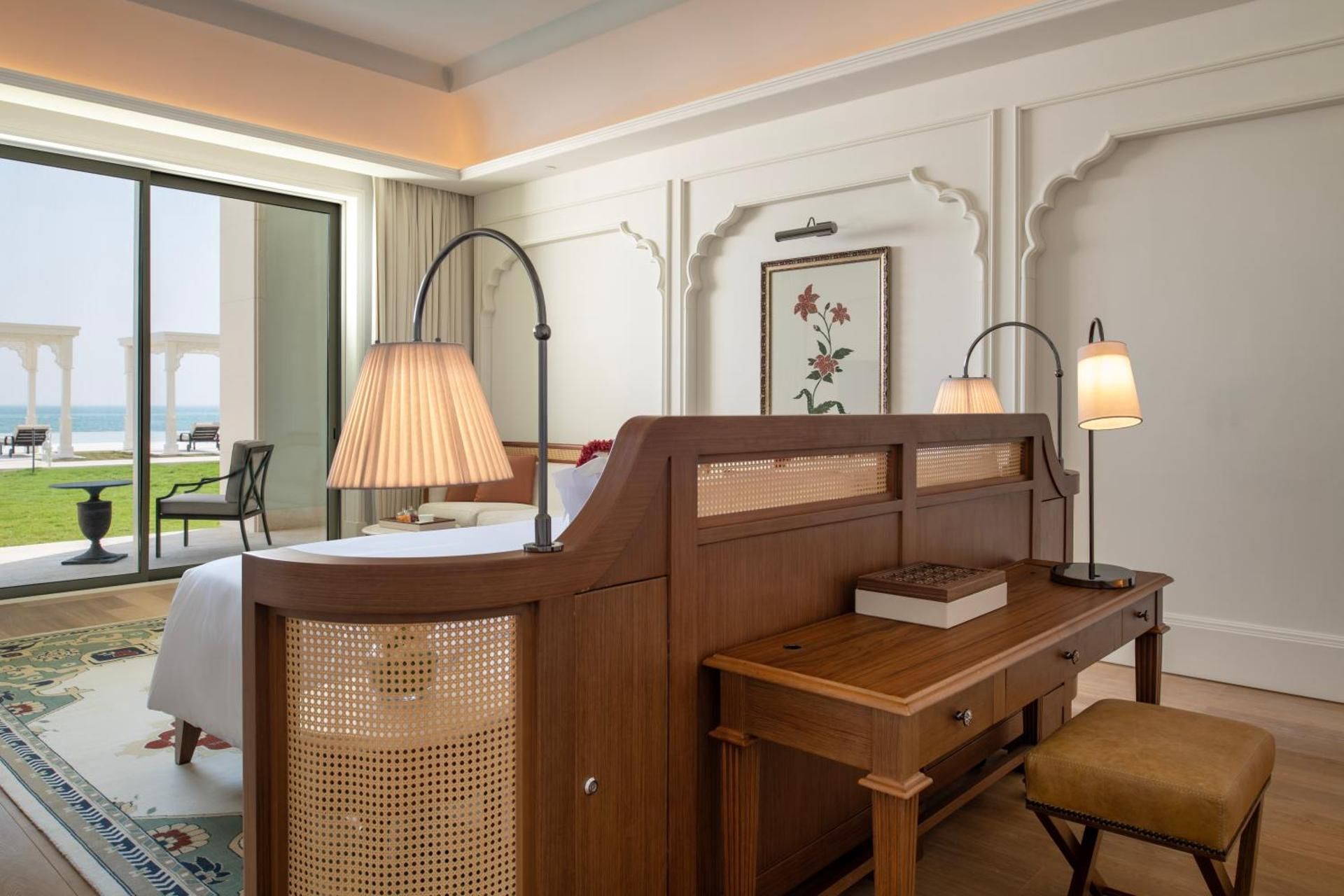 Deluxe Double Room with Balcony and Sea View