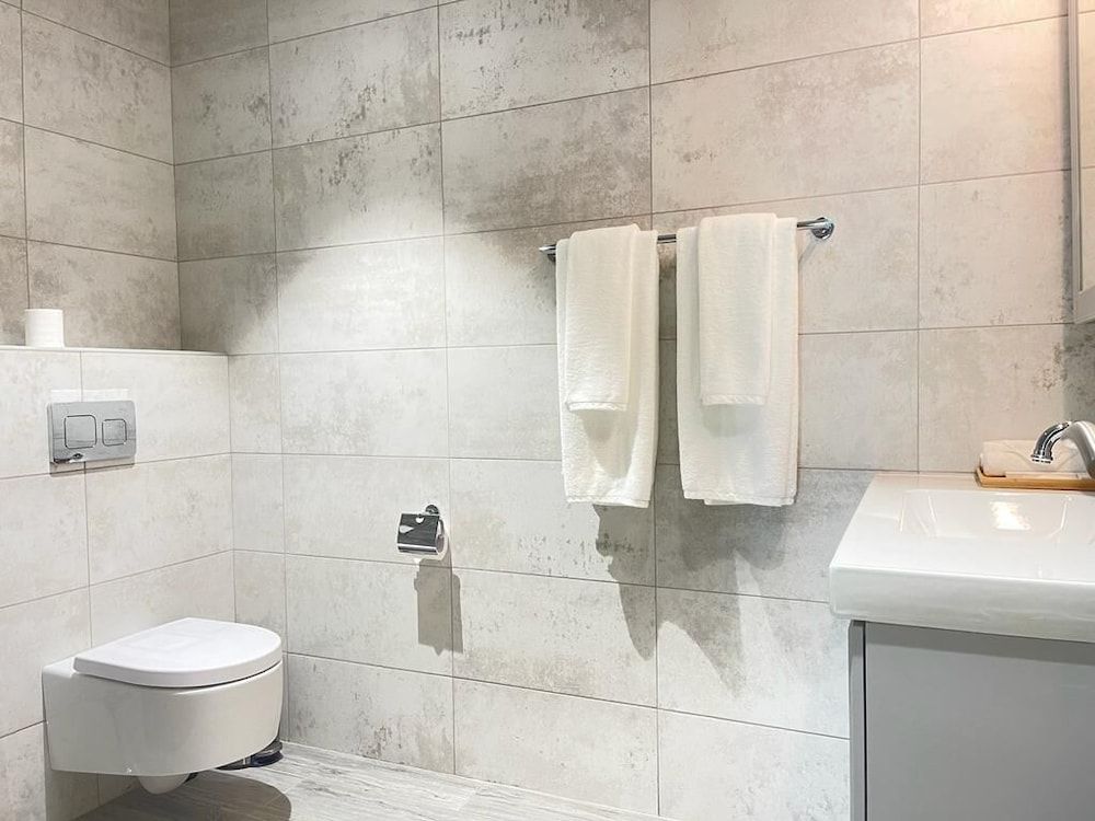 Al Manzil Residence & Suites Deluxe Apartment 14