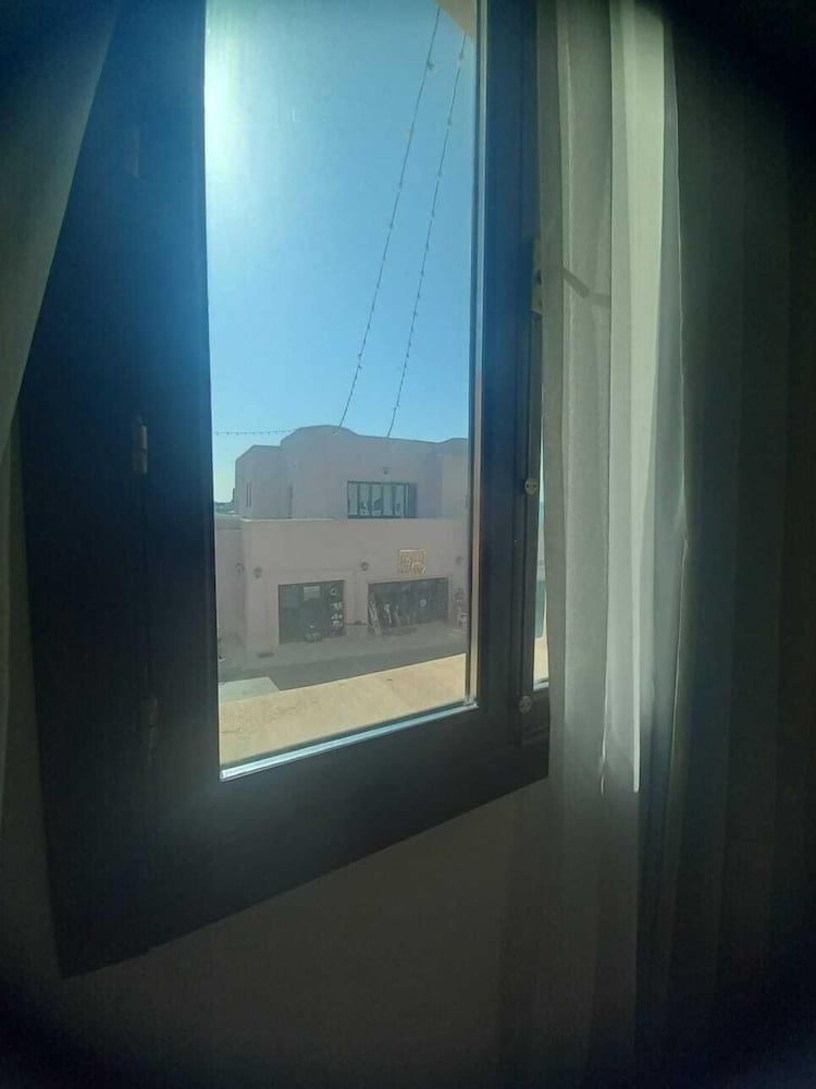 Mina Hotel and Residences By the Torch Deluxe Room, 1 King Bed 4