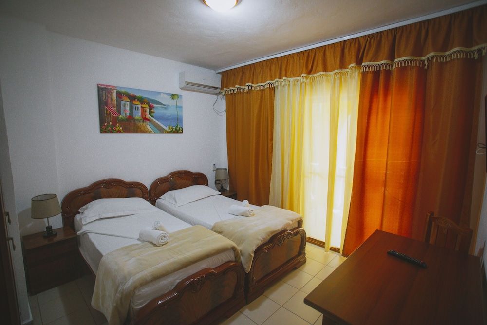 Twin Room, Balcony