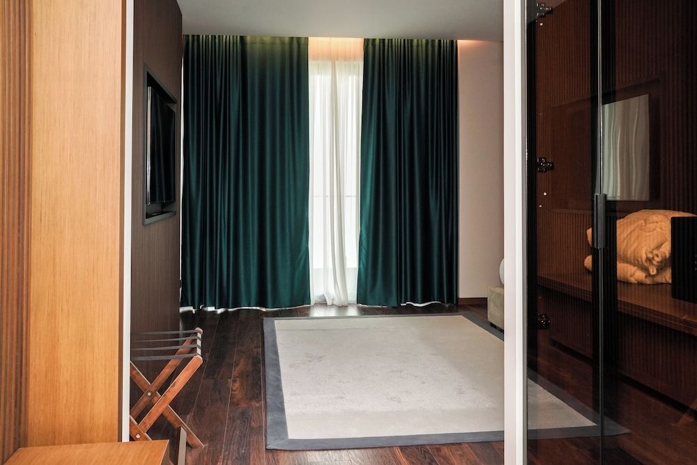 Supreme Hotel & Spa Panoramic Double Room, Sea View 9