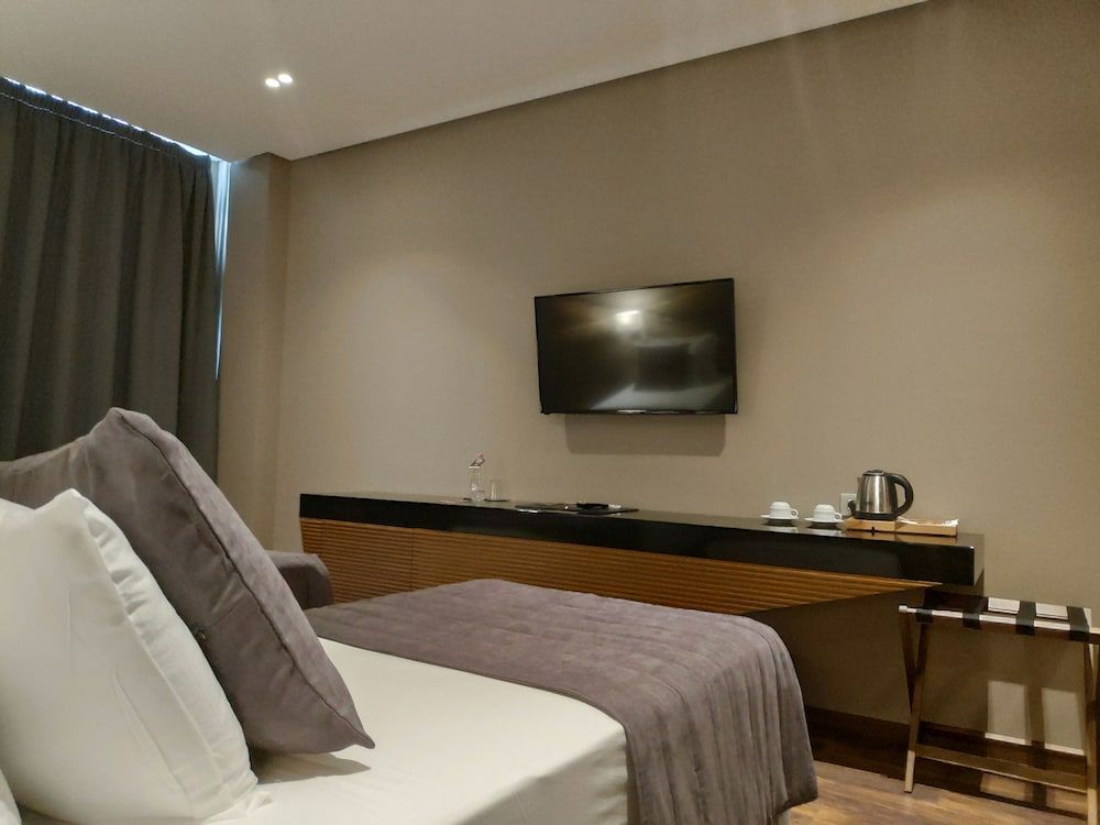 Supreme Hotel & Spa Standard Double or Twin Room 15