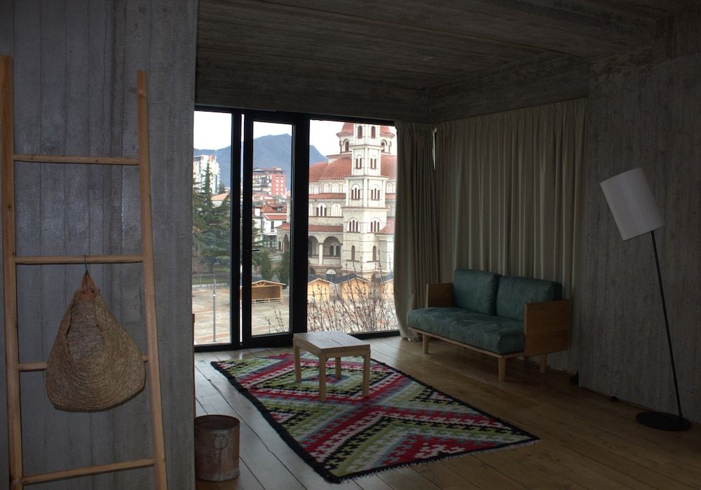 Panoramic View 10,16