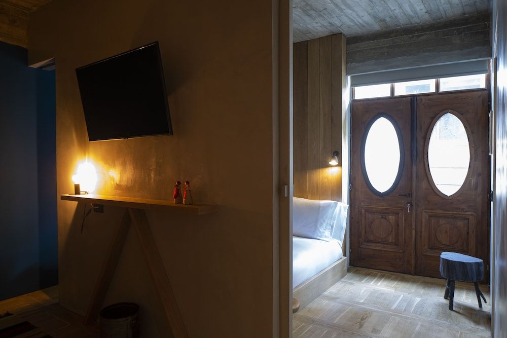 In Gallery Spa & Hotel Triple Balcony Room 2