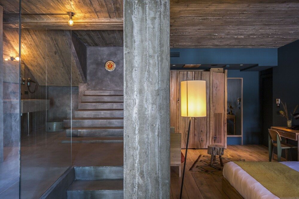 Junior Studio Suite