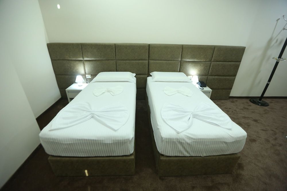 undefined Vllaznia Hotel 10