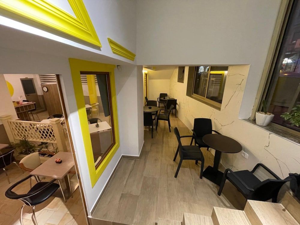 undefined Bobi Hotel 9