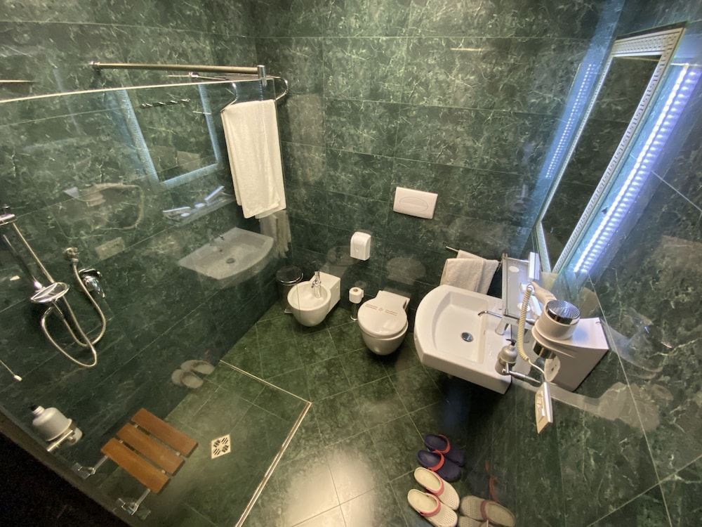 The Red Bricks Hotel Luxury Double Room, Non Smoking, City View 6