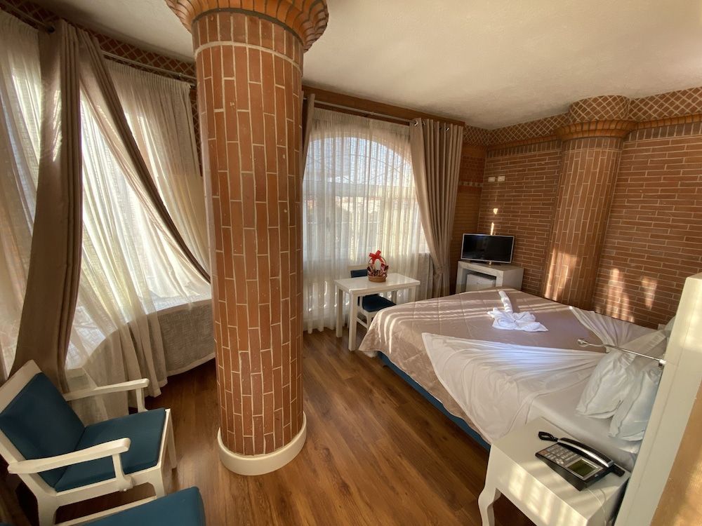 undefined The Red Bricks Hotel 9