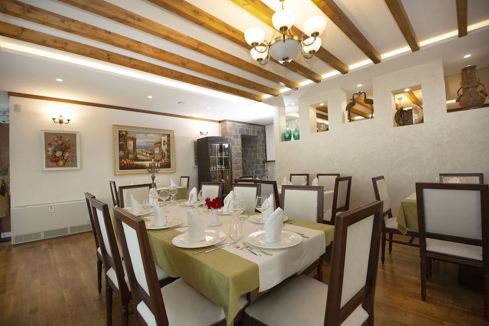 undefined Vila Leonard 3