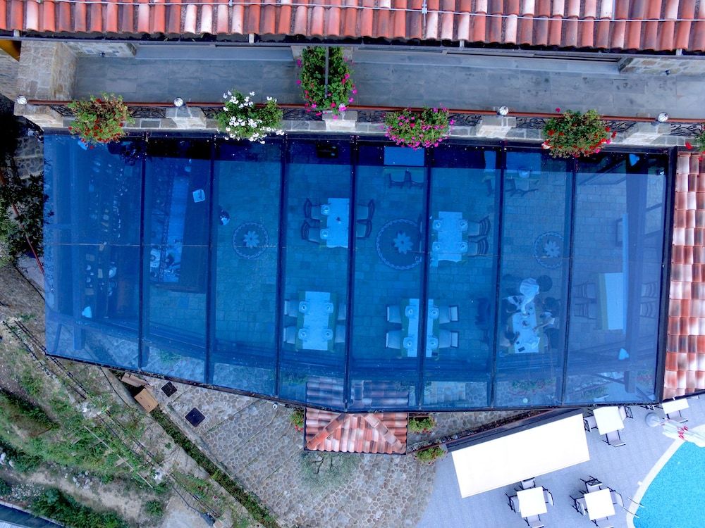 undefined Vila Leonard 8