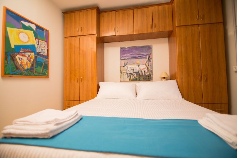 undefined Artistic Tirana 3