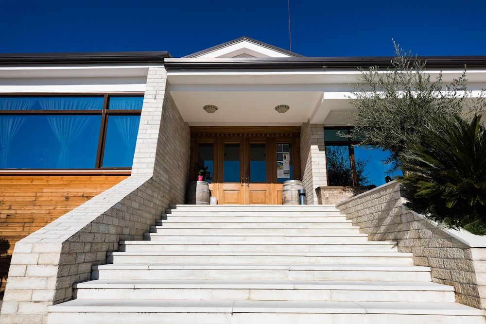 undefined Chateau Linza Resort 7