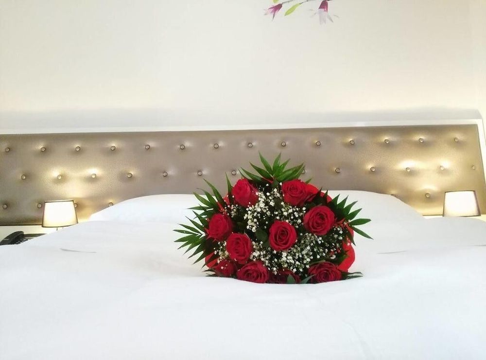 Select City Center Hotel Family Room 3