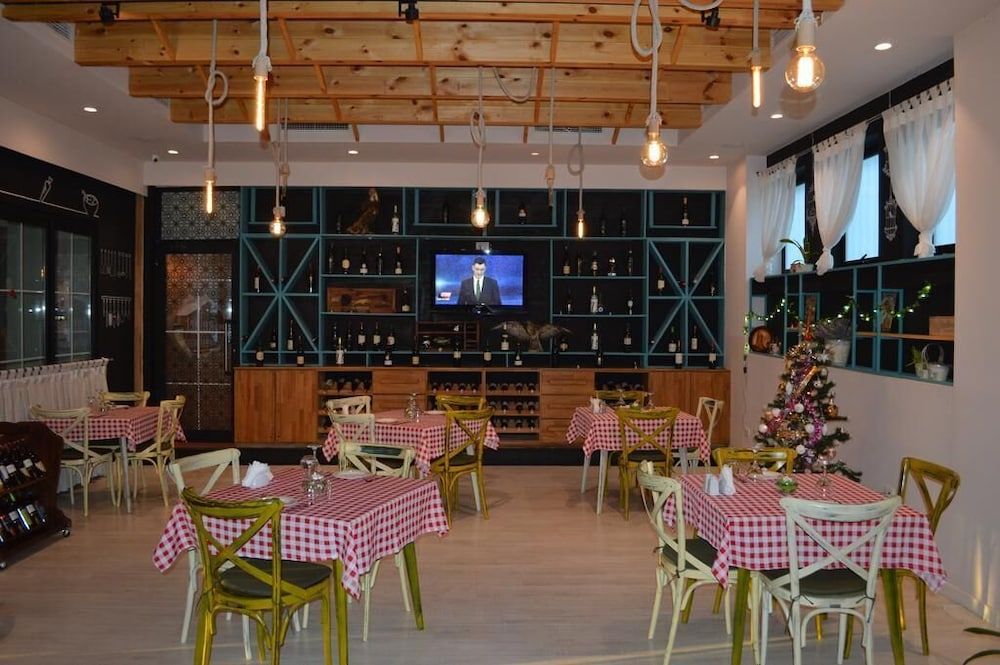 undefined Select City Center Hotel 8