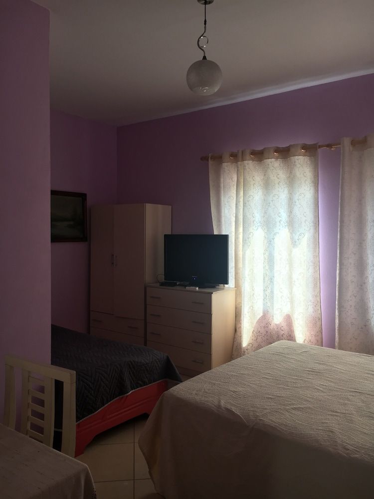 Star hotel Basic Shared Dormitory 2