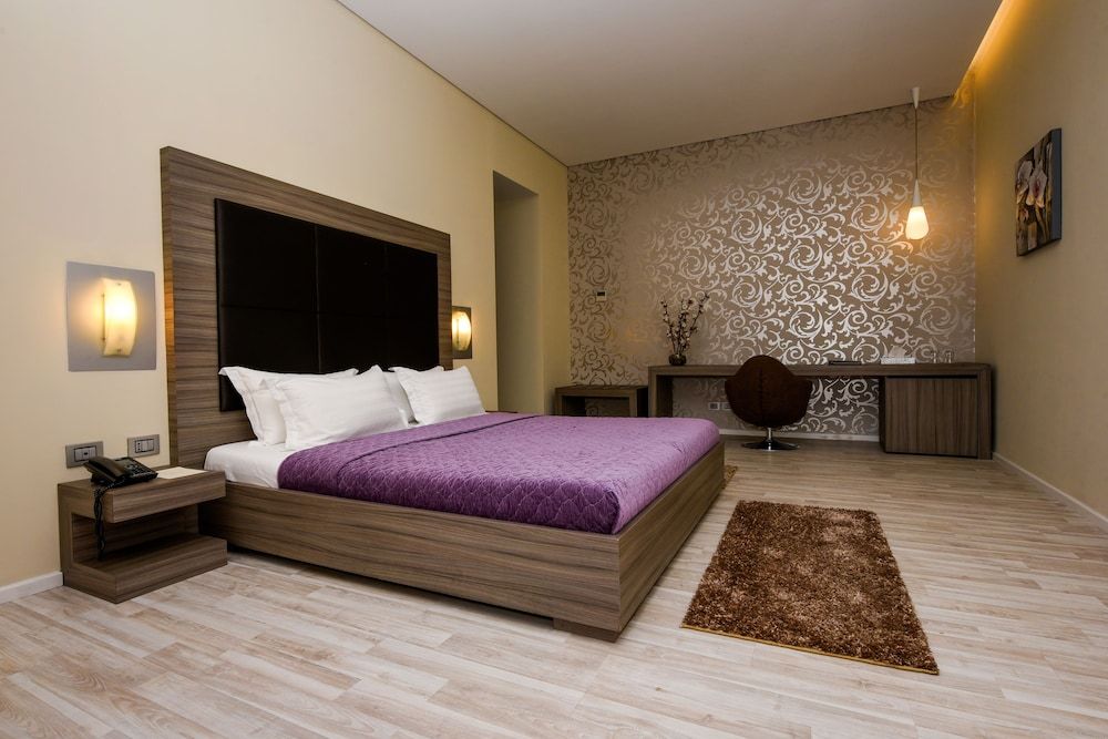 Sky Tower Double Room 4